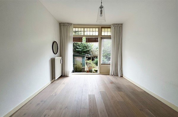 Medium property photo - Van Vlooswijkstraat 11A, 3039 TN Rotterdam